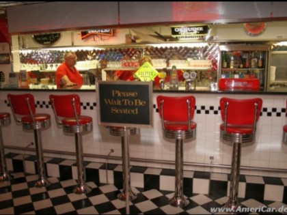 照片: Chrome - Original American Diner